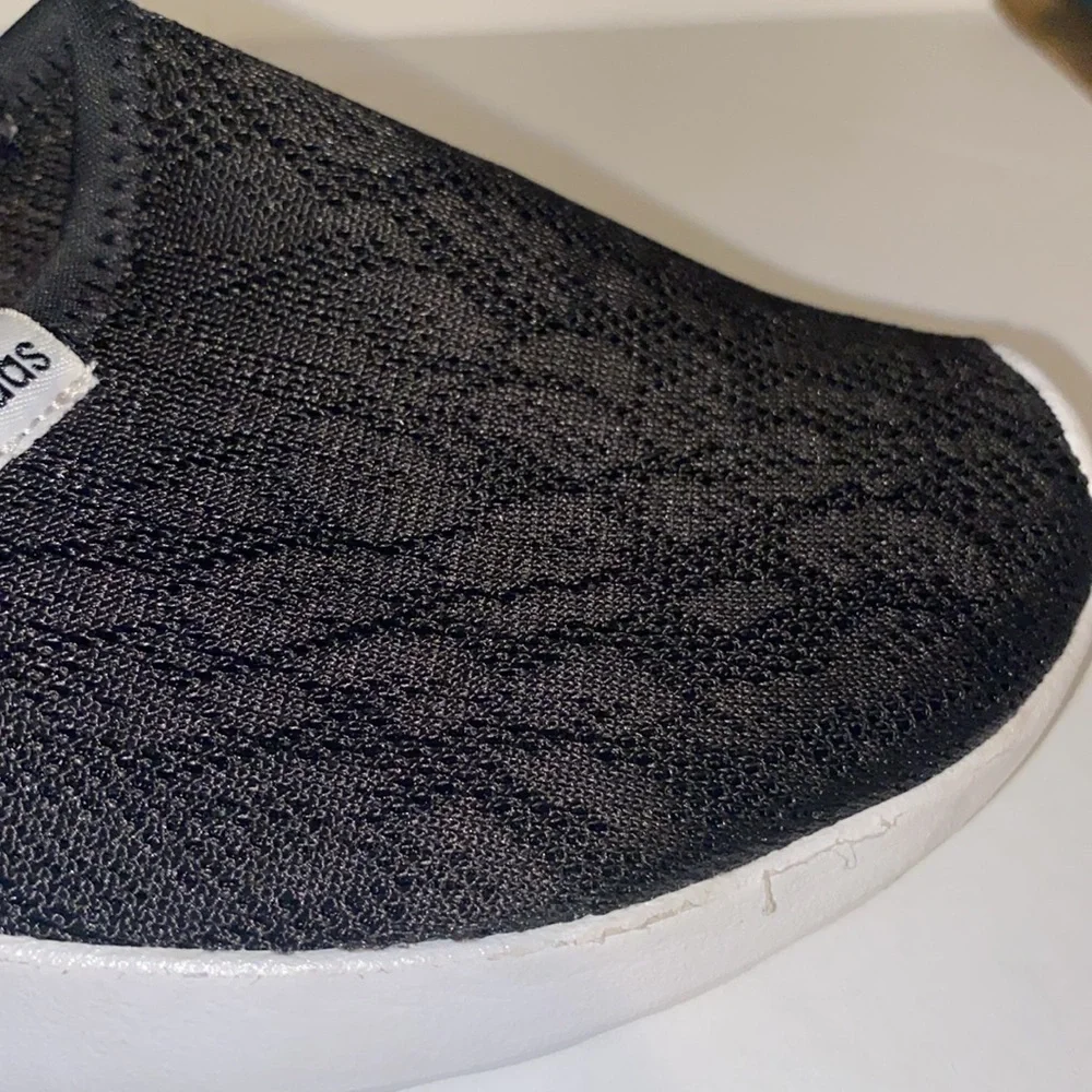 Adidas Women’s Light Racer Black Low Top Slip on Sneakers